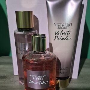Victoria's Secret Velvet Petals 3pc Set